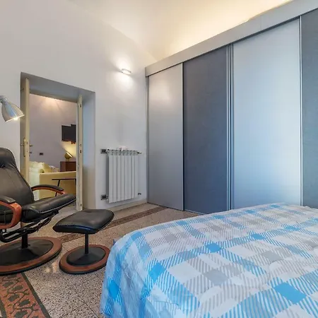 San Giovanni & Colosseo Roomy Flat アパート
