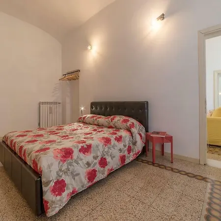San Giovanni & Colosseo Roomy Flat アパート